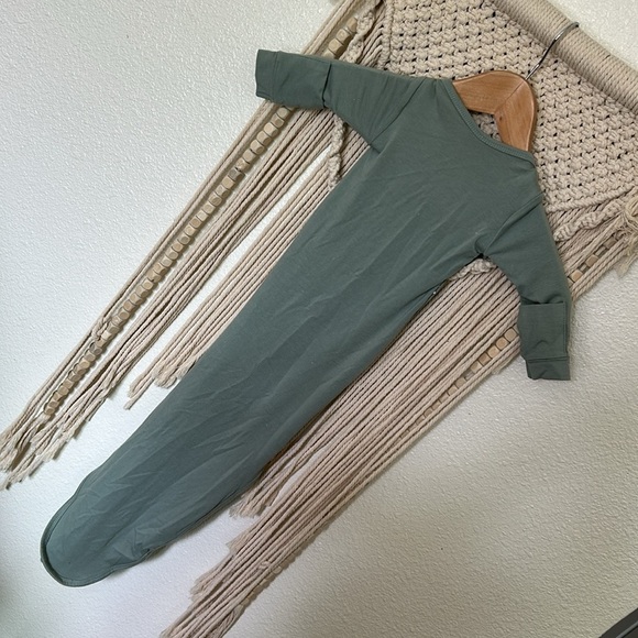 Cooper pearl newborn knotted sleep sack - Picture 6 of 6